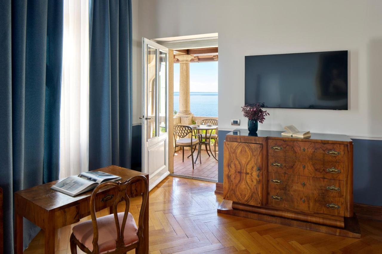 Hotel Villa Del Sogno ガルドーネ・リヴィエラ エクステリア 写真