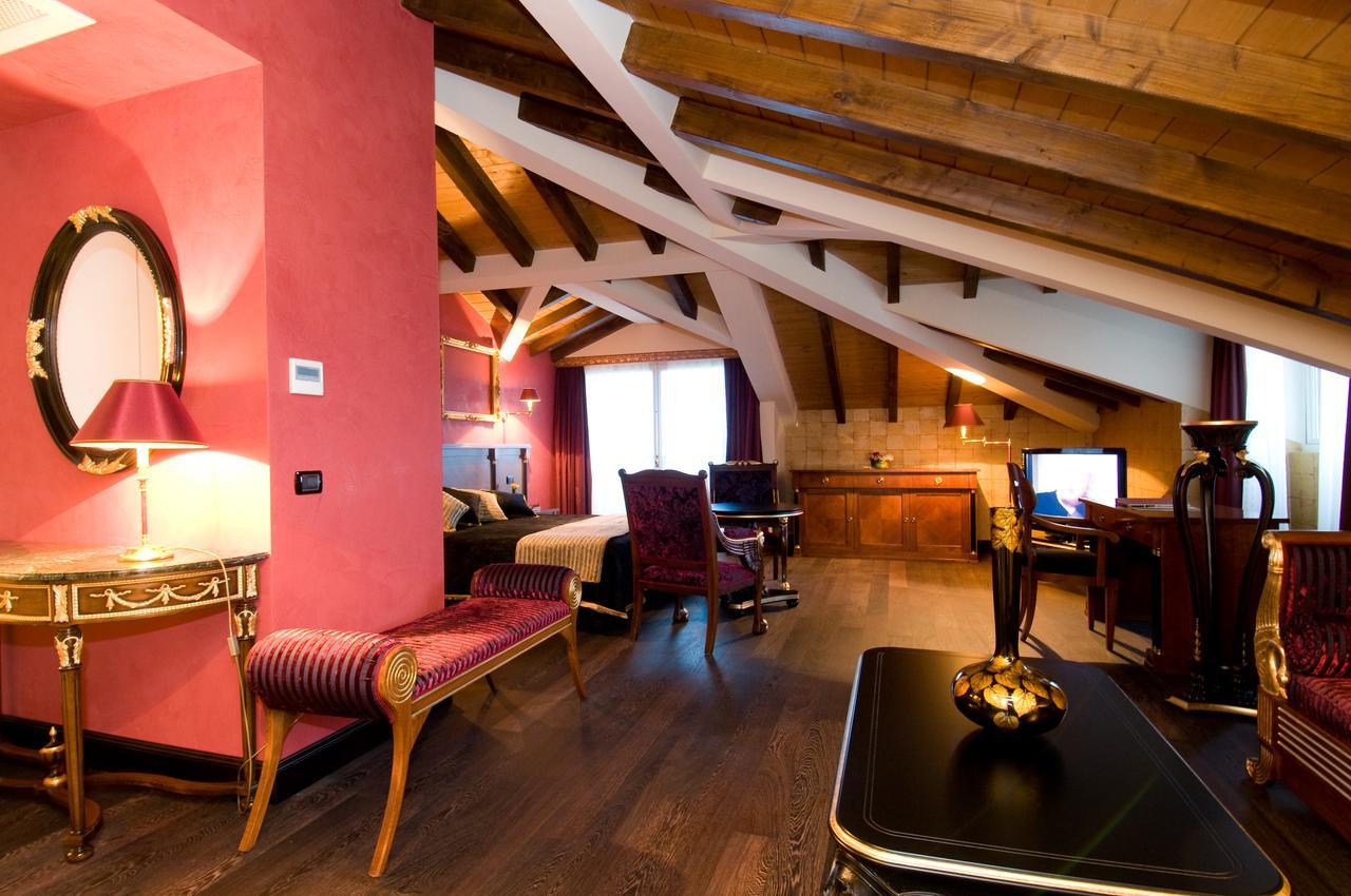 Hotel Villa Del Sogno ガルドーネ・リヴィエラ エクステリア 写真